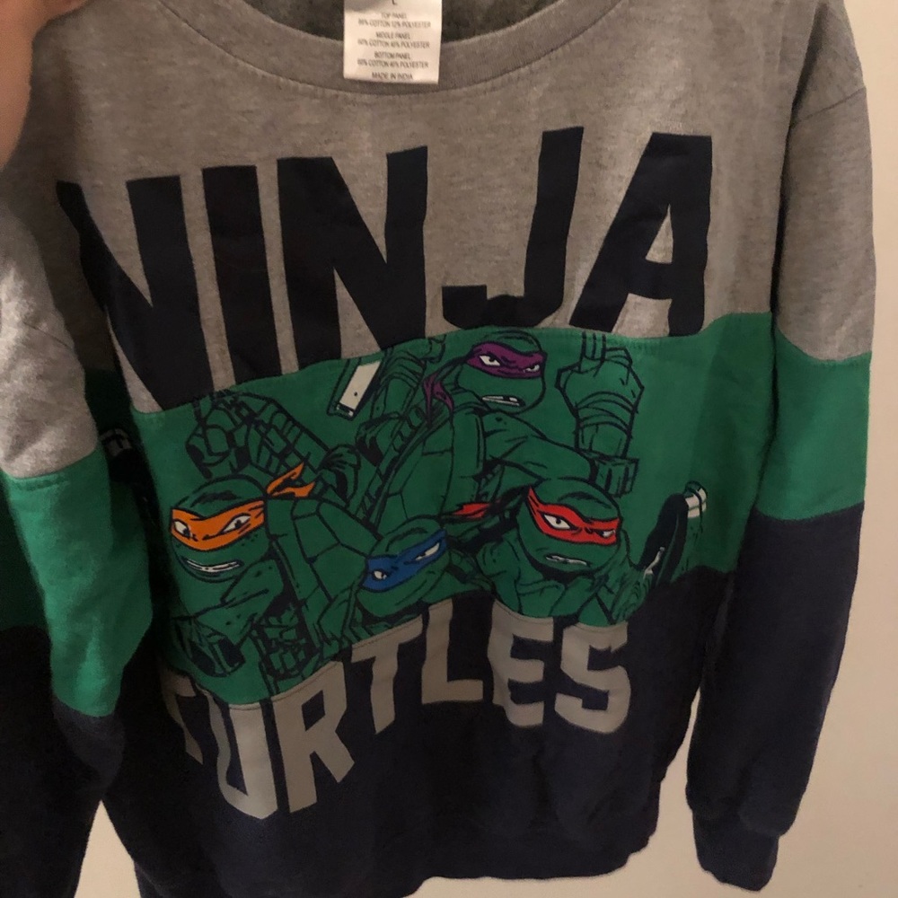 Youth L Light sweater NINJA TURTLES
